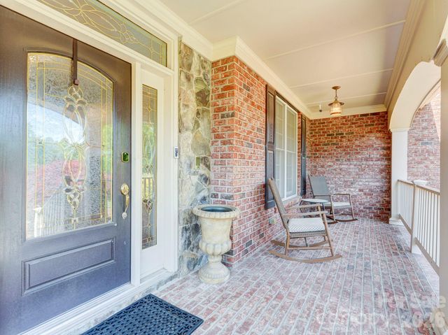 725 Wild Berry Court, Waxhaw, NC 28173
