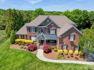 725 Wild Berry Court, Waxhaw, NC 28173