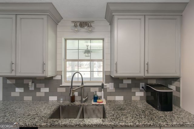 926 Locust Road, Locust Grove, GA 30248