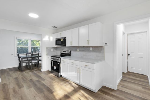 1120 Wildwood Avenue, Columbus, OH 43219