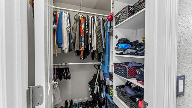 7229 REMINGTON OAKS COURT, Lakeland, FL 33810