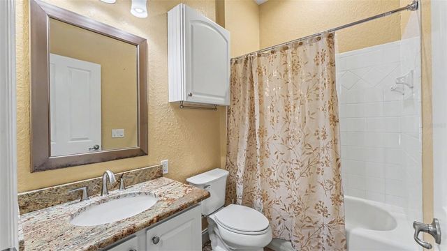 7229 REMINGTON OAKS COURT, Lakeland, FL 33810