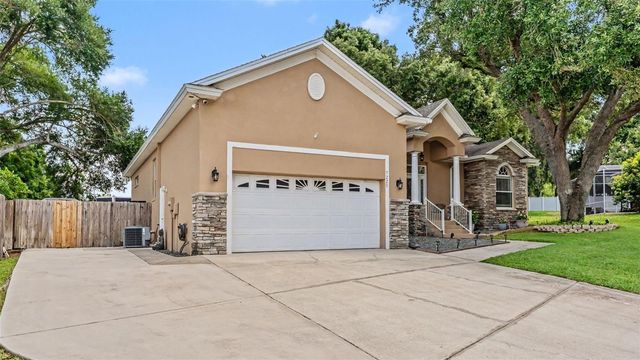 7229 REMINGTON OAKS COURT, Lakeland, FL 33810