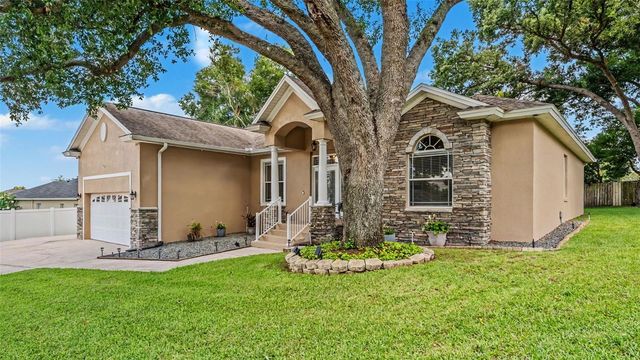 7229 REMINGTON OAKS COURT, Lakeland, FL 33810