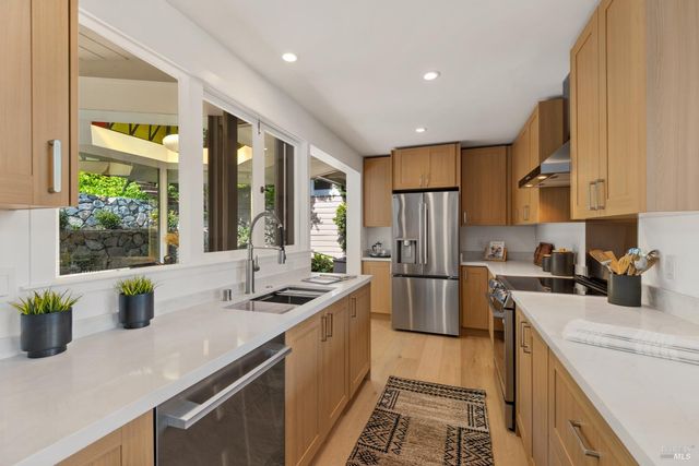 1 Atwood Ave, Sausalito, CA 94965