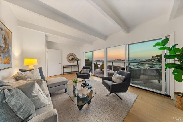 1 Atwood Ave, Sausalito, CA 94965