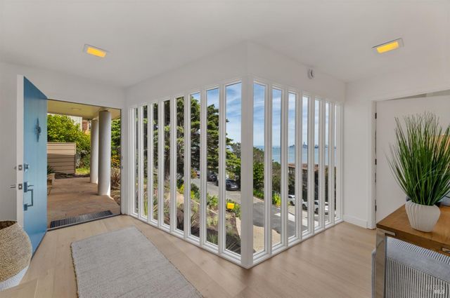 1 Atwood Ave, Sausalito, CA 94965
