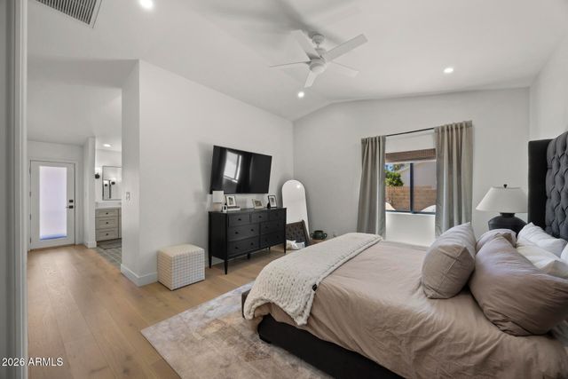 5851 E WALTANN Lane, Scottsdale, AZ 85254