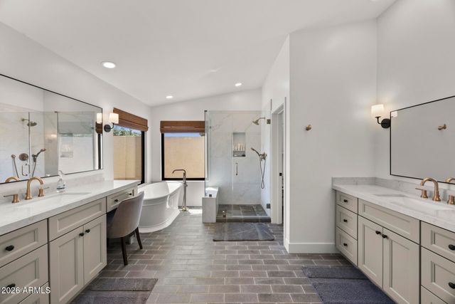 5851 E WALTANN Lane, Scottsdale, AZ 85254