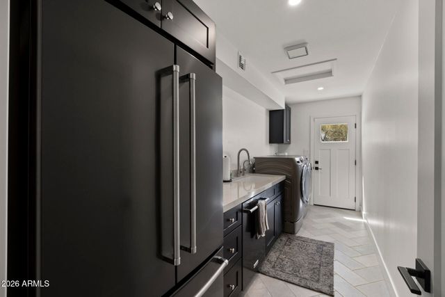 5851 E WALTANN Lane, Scottsdale, AZ 85254