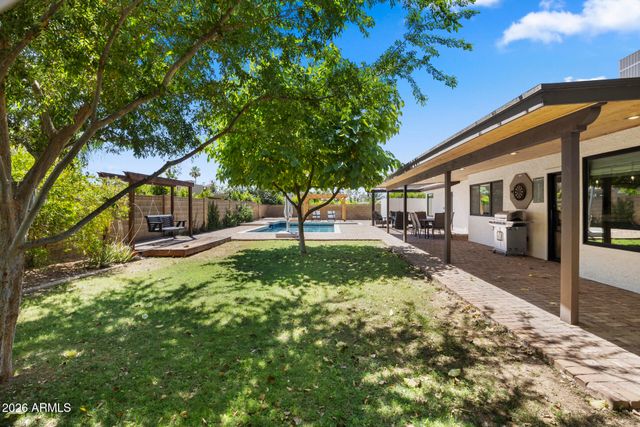 5851 E WALTANN Lane, Scottsdale, AZ 85254