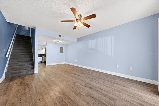 4223 S. SEMORAN BLVD 9, Orlando, FL 32822