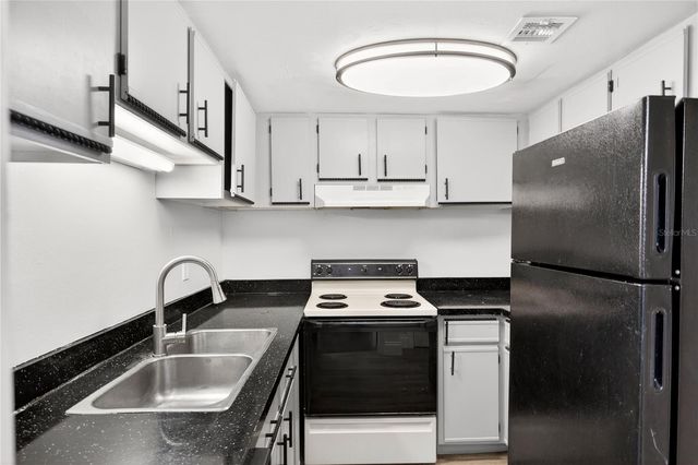 4223 S. SEMORAN BLVD 9, Orlando, FL 32822