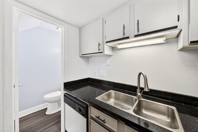 4223 S. SEMORAN BLVD 9, Orlando, FL 32822