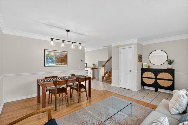 2073 E 10095 S, Sandy, UT 84092