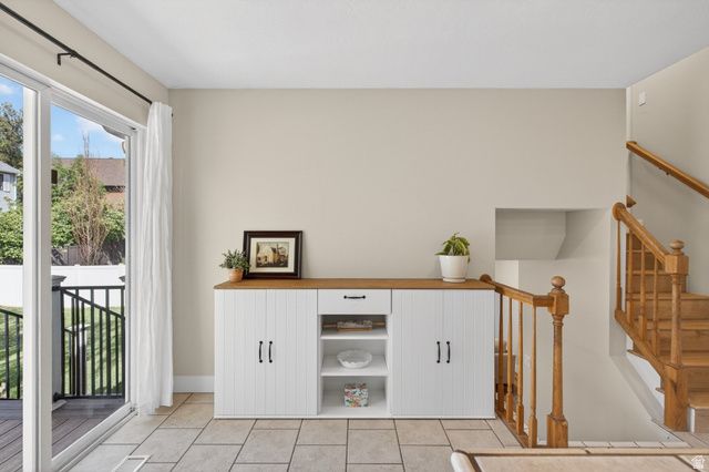 2073 E 10095 S, Sandy, UT 84092