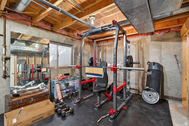 2073 E 10095 S, Sandy, UT 84092