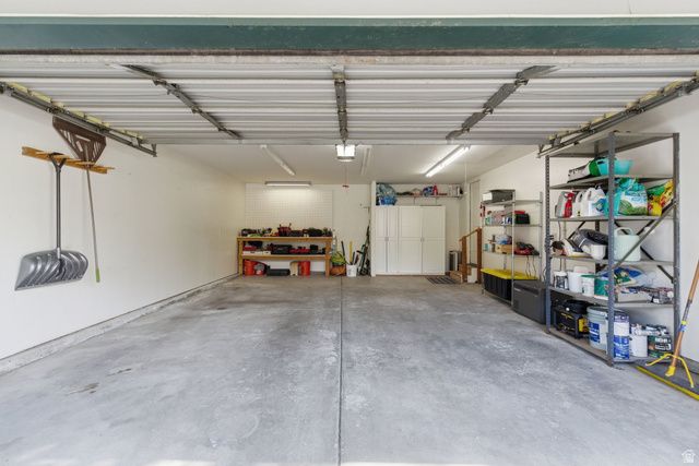 2073 E 10095 S, Sandy, UT 84092