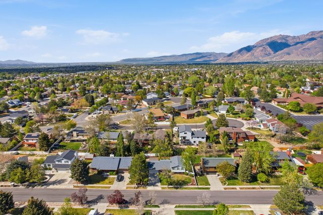 2073 E 10095 S, Sandy, UT 84092