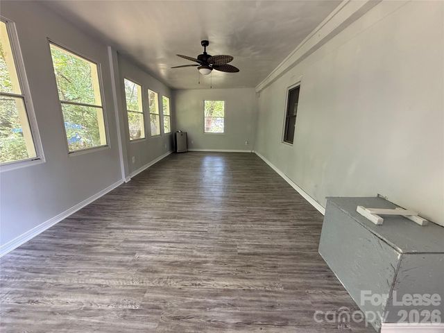 6832 Delta Lake Drive, Charlotte, NC 28215