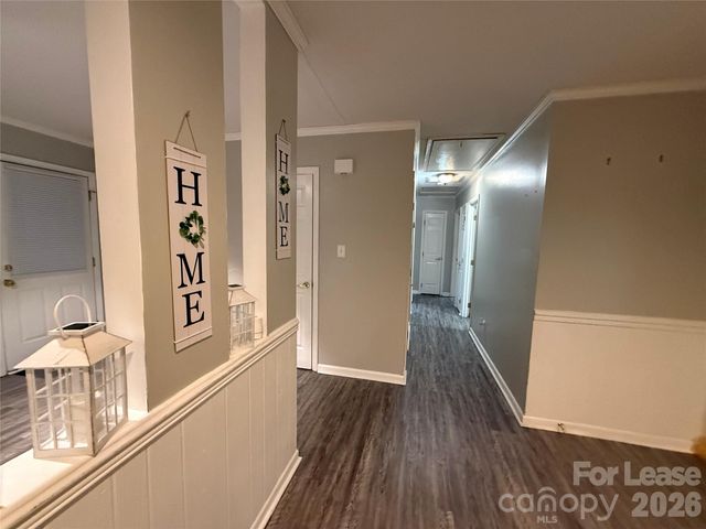 6832 Delta Lake Drive, Charlotte, NC 28215