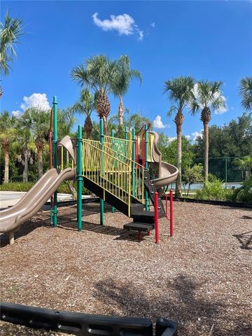 2795 OAKWATER DR, Kissimmee, FL 34747
