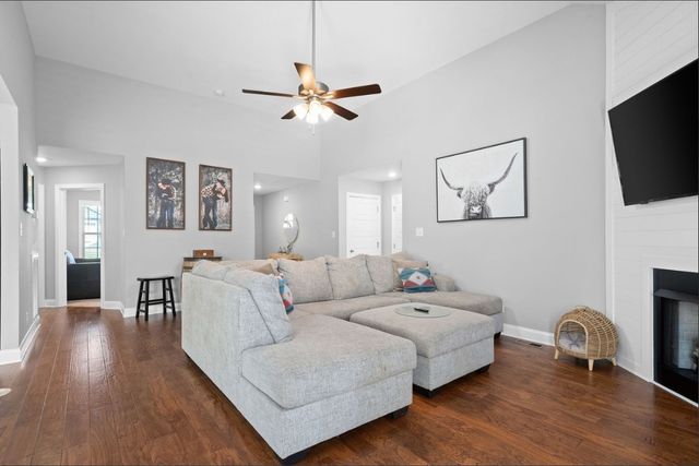 2949 Lancelot Ln, Clarksville, TN 37040