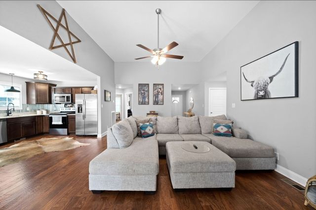 2949 Lancelot Ln, Clarksville, TN 37040
