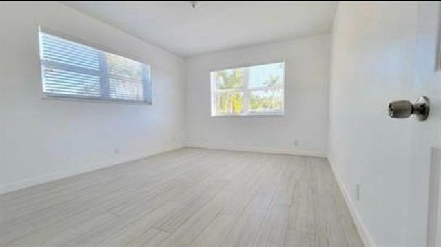 930 N 14th Court 9, Hollywood, FL 33020