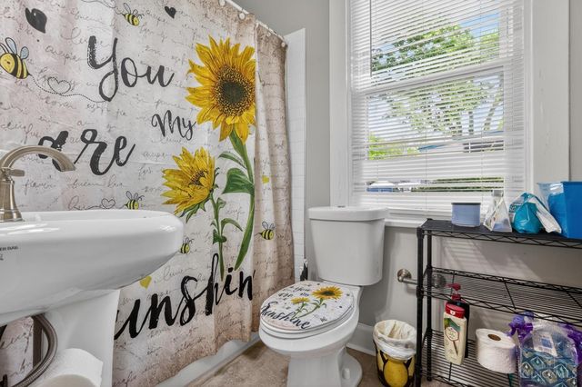 273 E Plane Street, Bethel, OH 45106