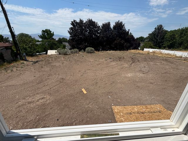 1676 S LAKEWOOD DR, Orem, UT 84058