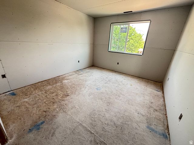 1676 S LAKEWOOD DR, Orem, UT 84058