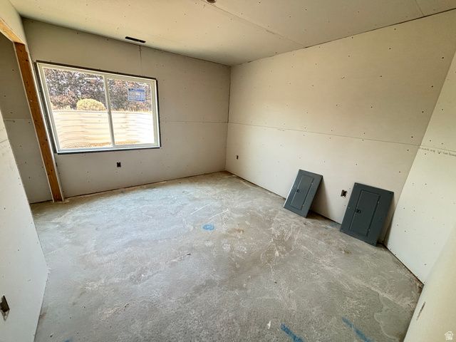 1676 S LAKEWOOD DR, Orem, UT 84058