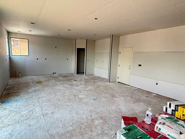 1676 S LAKEWOOD DR, Orem, UT 84058