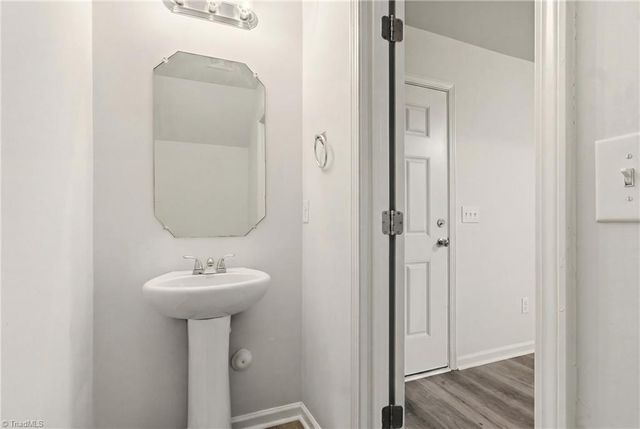 2773 Stonefield Crossing Drive, Winston-salem, NC 27107