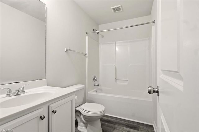 2773 Stonefield Crossing Drive, Winston-salem, NC 27107