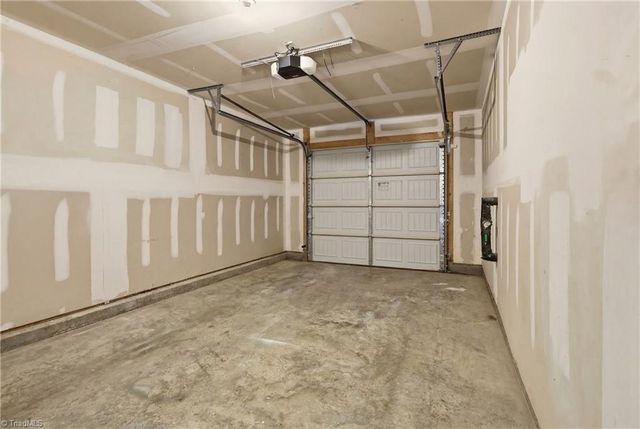 2773 Stonefield Crossing Drive, Winston-salem, NC 27107