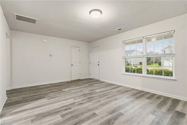 2773 Stonefield Crossing Drive, Winston-salem, NC 27107