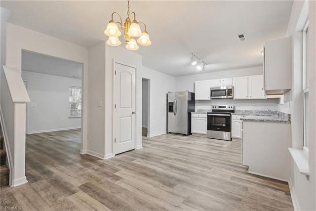 2773 Stonefield Crossing Drive, Winston-salem, NC 27107