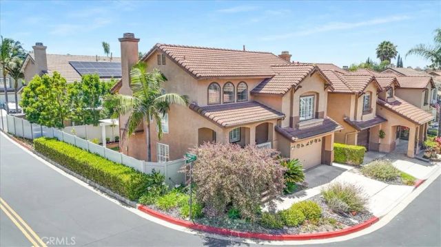 6 Kendall, Lake Forest, CA 92610