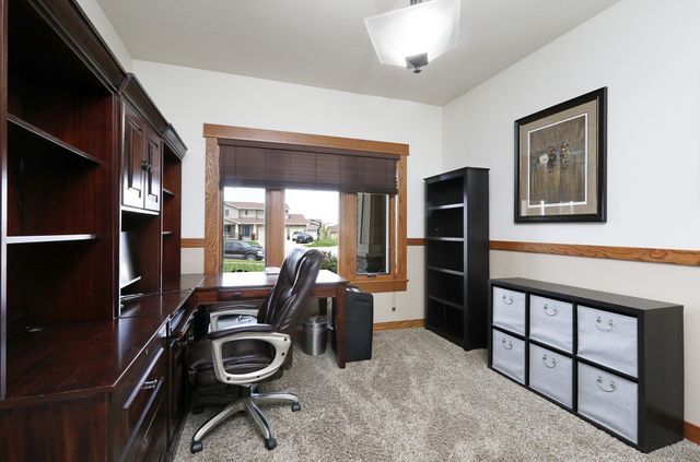 422 Stonegate Court SW, Altoona, IA 50009