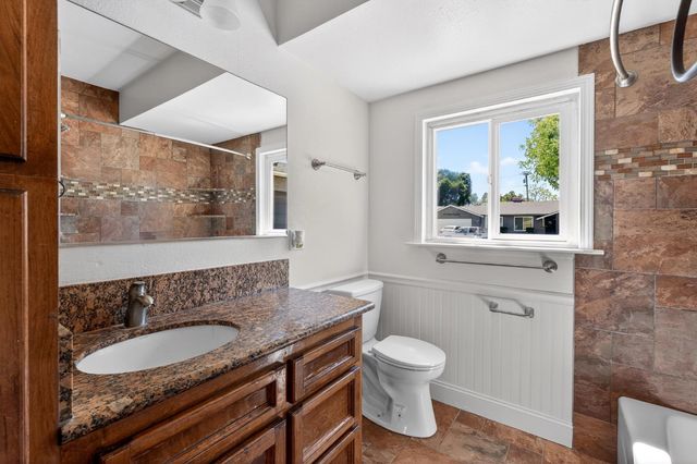 4462 N Van Dyke Avenue, Fresno, CA 93705