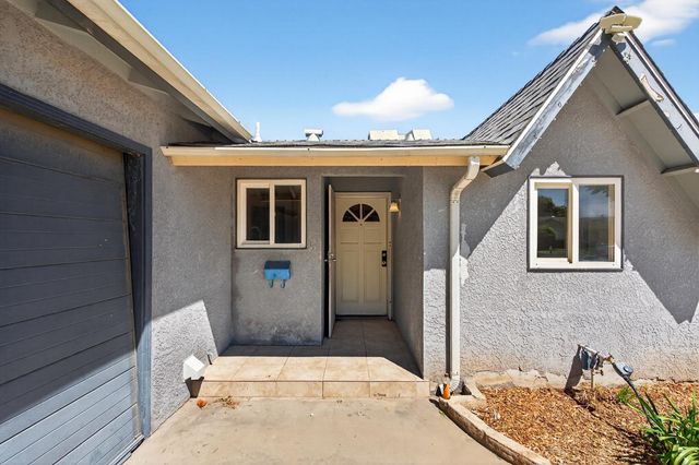 4462 N Van Dyke Avenue, Fresno, CA 93705