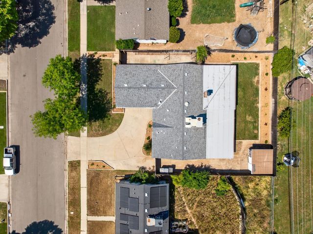 4462 N Van Dyke Avenue, Fresno, CA 93705