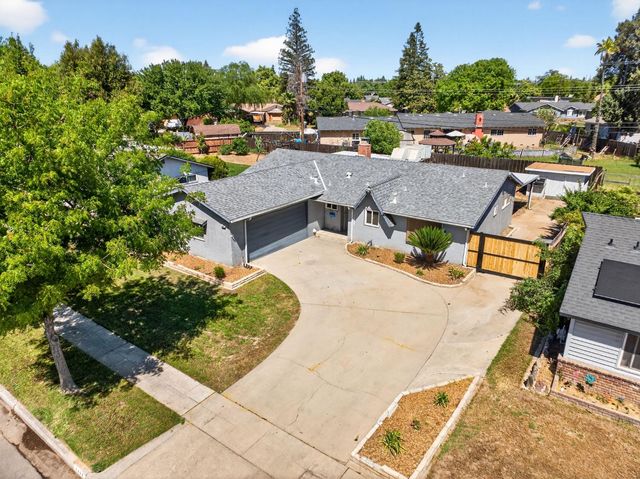 4462 N Van Dyke Avenue, Fresno, CA 93705