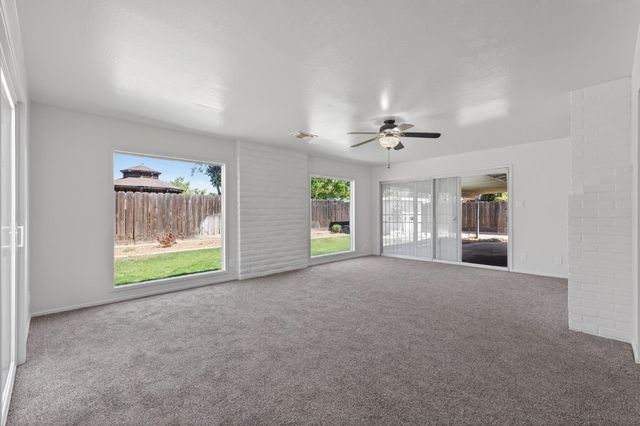 4462 N Van Dyke Avenue, Fresno, CA 93705