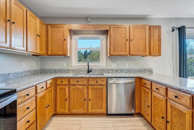 930 Farmington RD, Hardy, VA 24101
