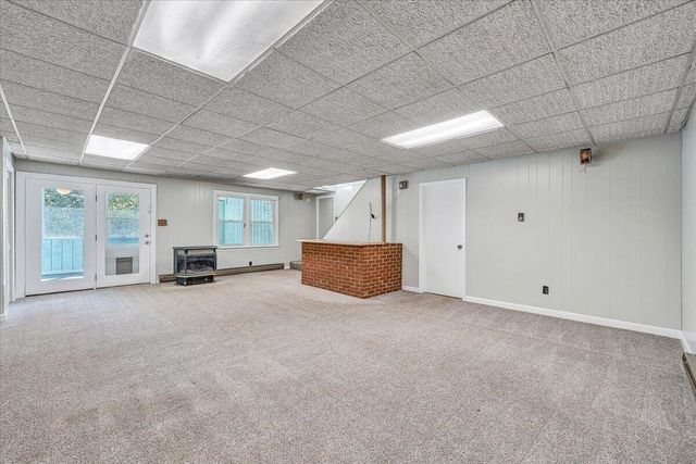 930 Farmington RD, Hardy, VA 24101