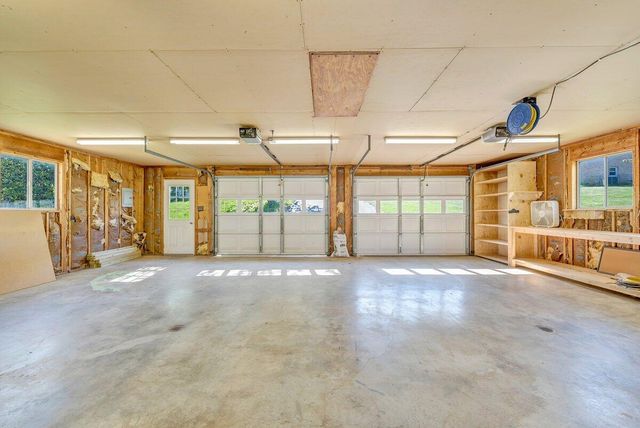930 Farmington RD, Hardy, VA 24101