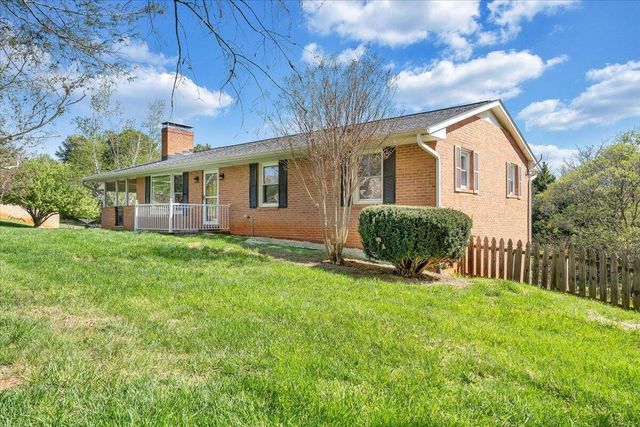 930 Farmington RD, Hardy, VA 24101